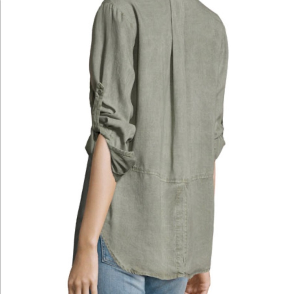 Bella Dahl split back button down - Picture 2 of 3